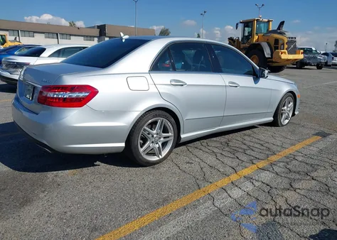 2011 Mercedes-Benz E 350 4Matic из США, поврежденный, VIN WDDHF8HB6BA355778